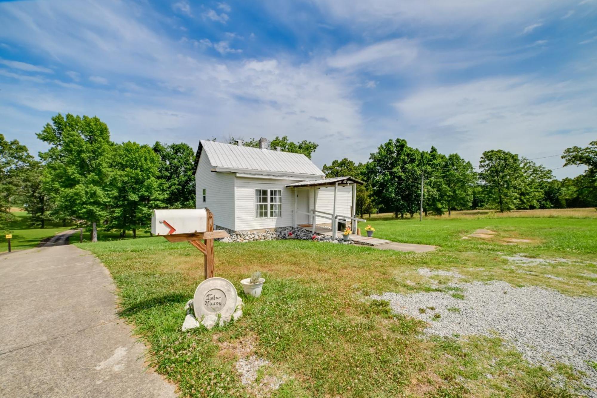 Serene Mcewen Cottage About 2 Mi To Golf Course! Экстерьер фото